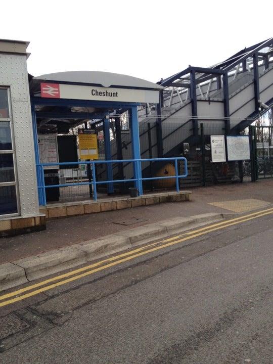 Cheshunt Railway Station (CHN)