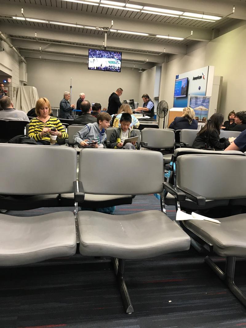 Gate B11