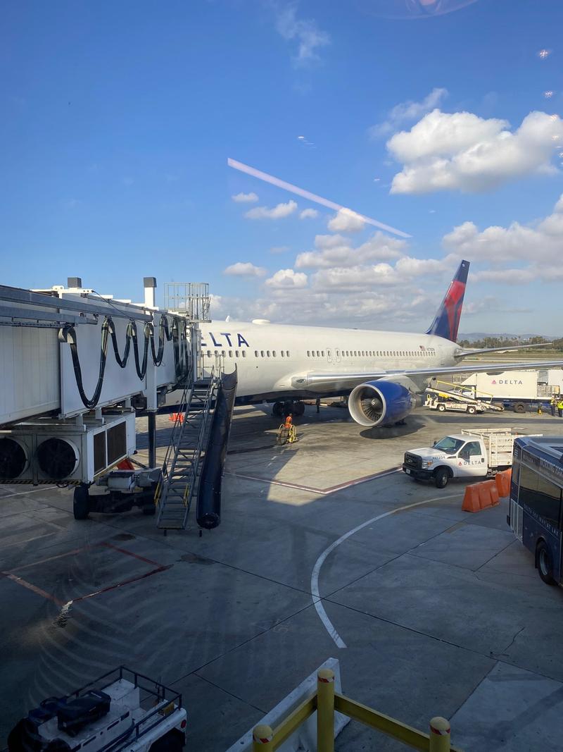 Los Angeles International Airport (LAX)